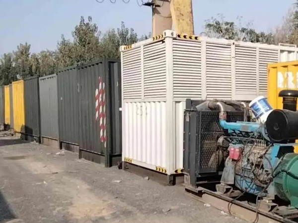 柘城200KW柴油发电机机组每小时油耗是多少？